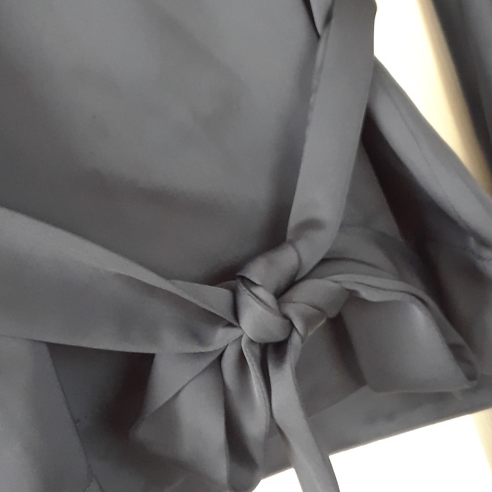 STUNNING!! ARKET WRAP BLOUSE - Picture 5 of 7